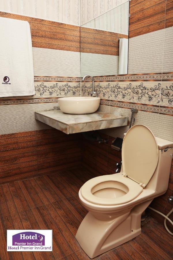 Premier Inn Johar Town 라호르 외부 사진